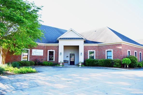 2567 Bell Rd, Montgomery, AL 36117